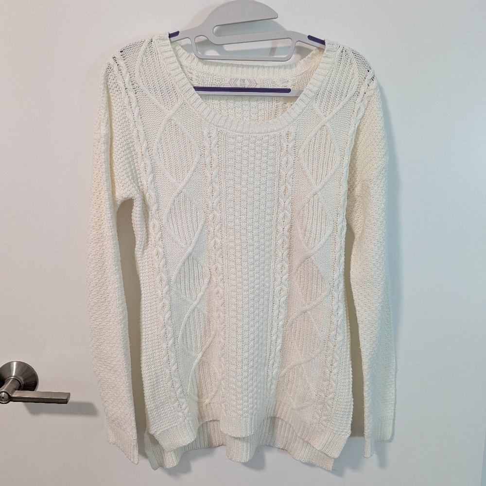 Pink Rose Size Medium White Cable Knit Sweater